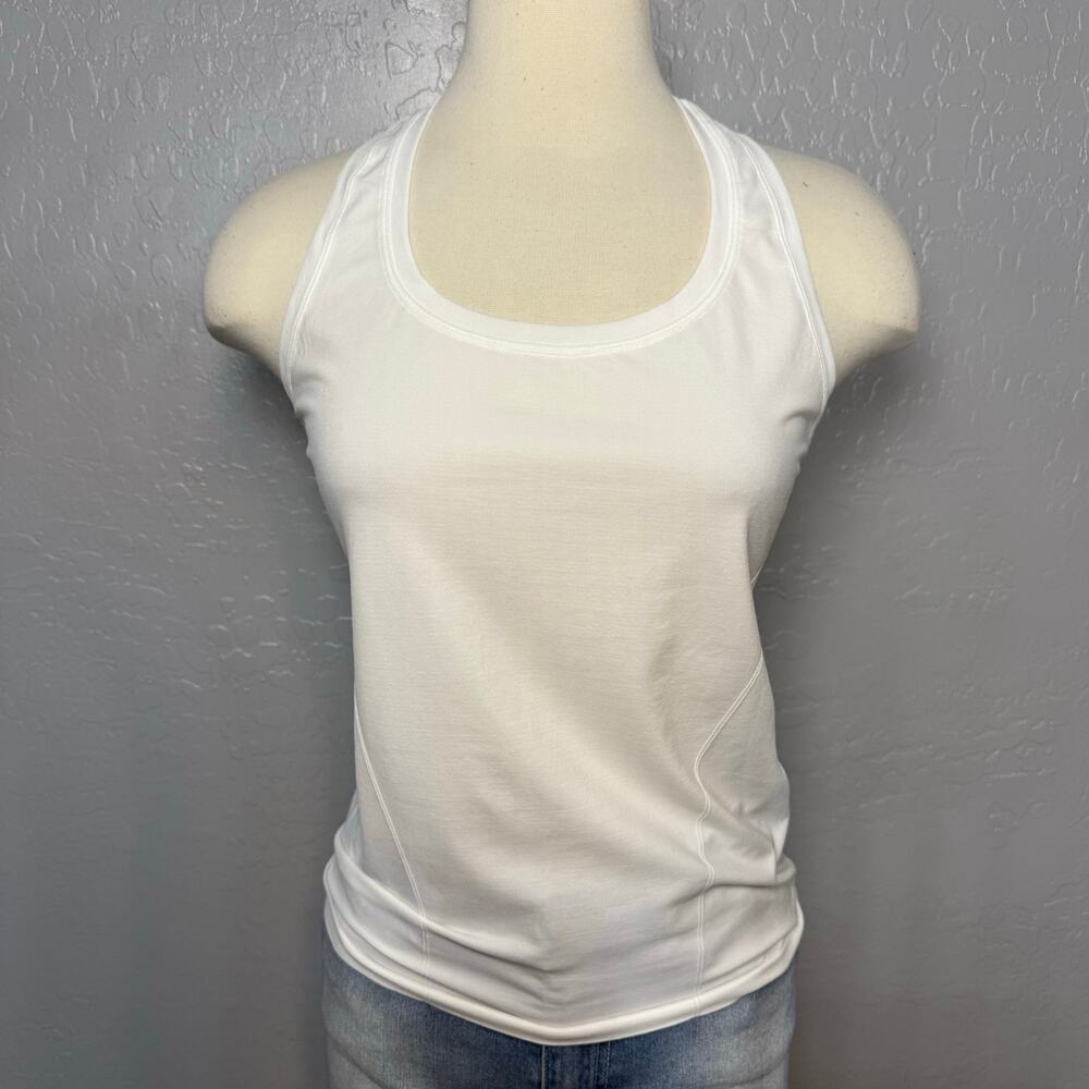 Fabletics White Activewear Tank Top Scoop Neck Gym Workout Top NWT S